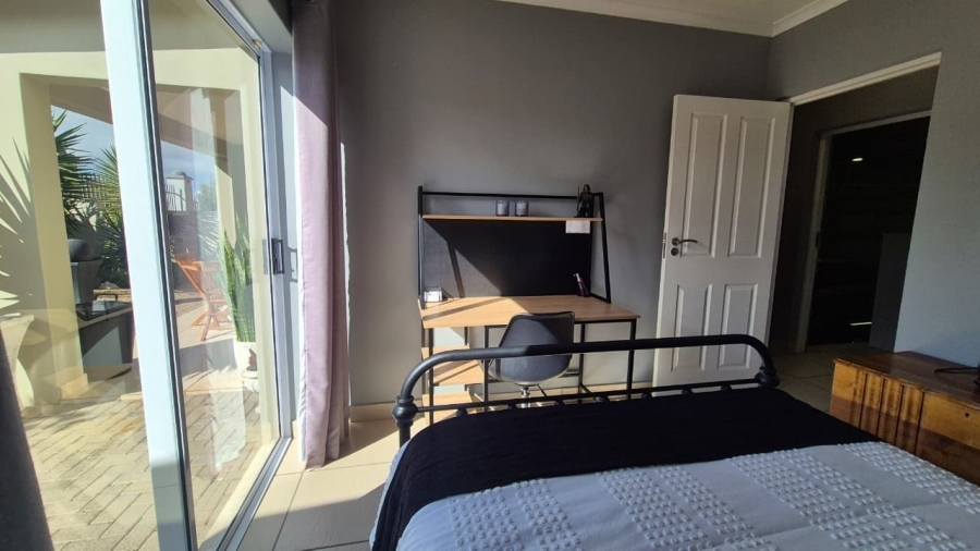 3 Bedroom Property for Sale in Calypso Beach Western Cape